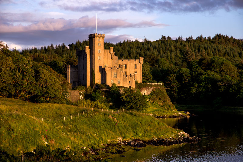 Dunvegan-Castle-Skye broadford backpackers hostel.jpg