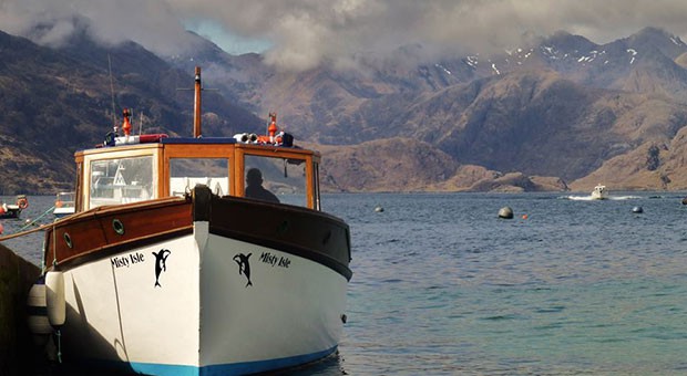 misty isle boat  trip elgol isle of skye whisky broadford backpackers hostel