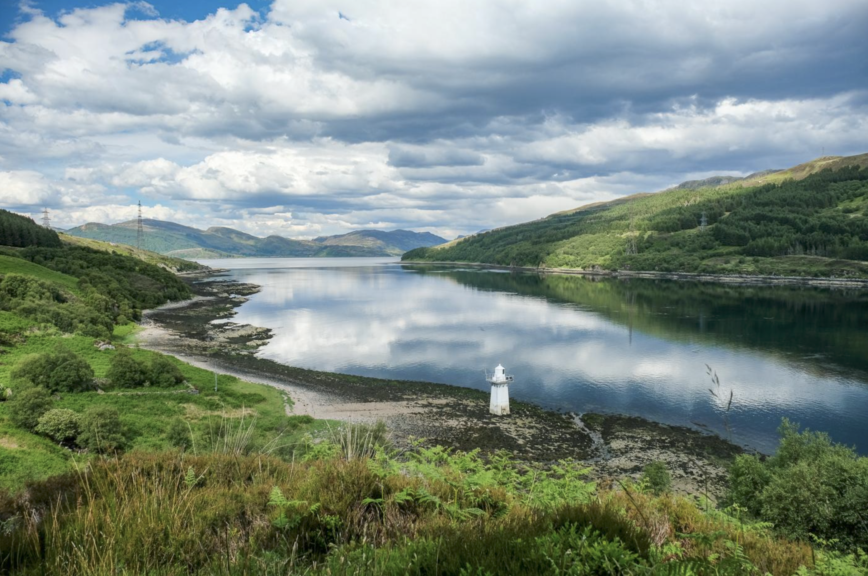 kylerhea otter isle of skye whisky broadford backpackers hostel